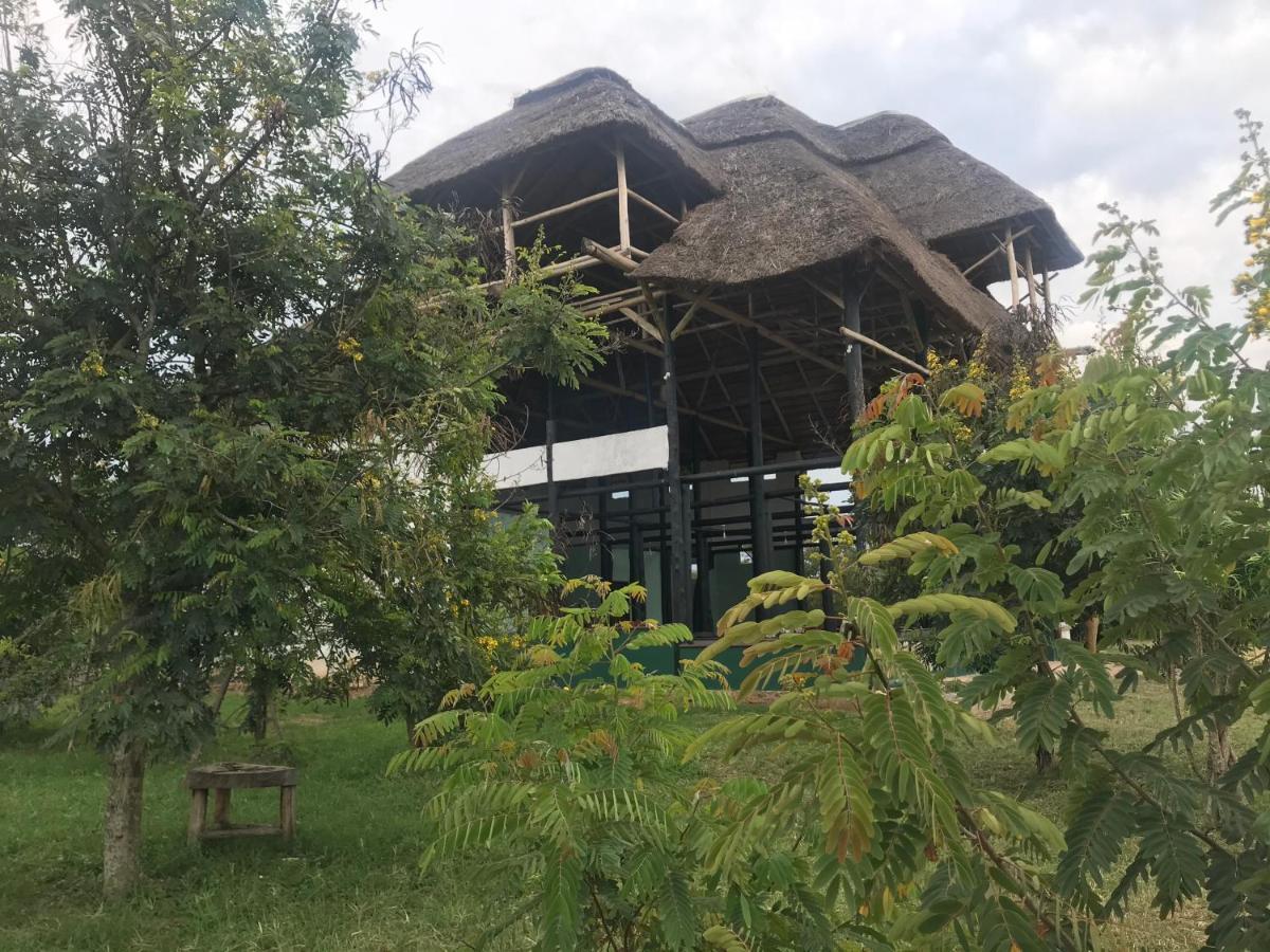 Enshama Game Lodge And Campsite Katunguru 외부 사진